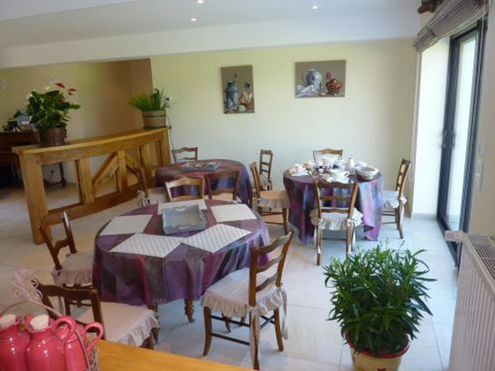 Saint-Hilaire-de-Court Chambres D'Hotes De La Junchere מראה חיצוני תמונה
