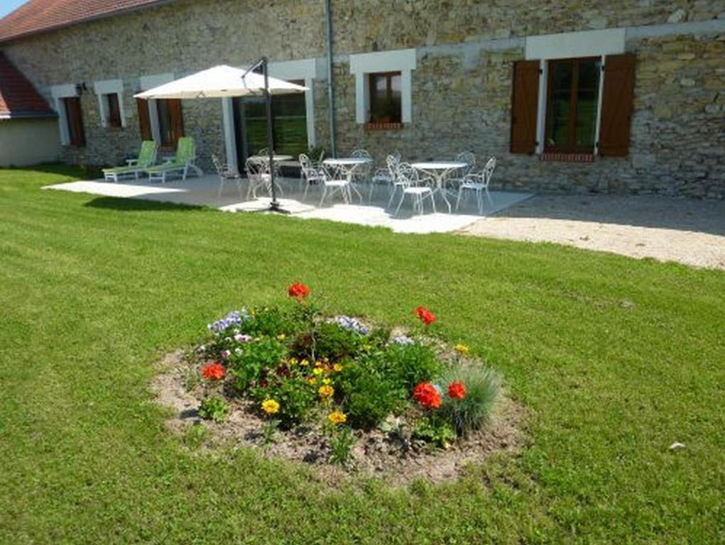 Saint-Hilaire-de-Court Chambres D'Hotes De La Junchere מראה חיצוני תמונה